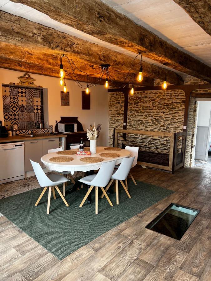 Domaine De La Ville Cherel, Maison En Pierre Pontorson Exteriör bild