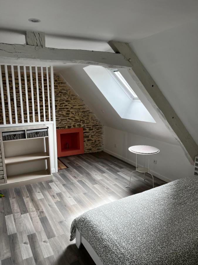 Domaine De La Ville Cherel, Maison En Pierre Pontorson Exteriör bild